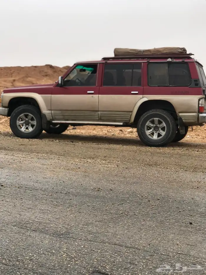 للبيع   سفاري عليه مكينة لكزس 400 2