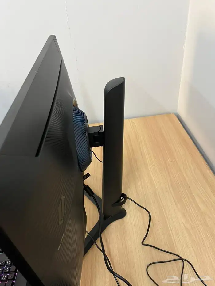 شاشة ألعاب Samsung Odyssey G4 ( أستخدام أقل من شهر ) 1