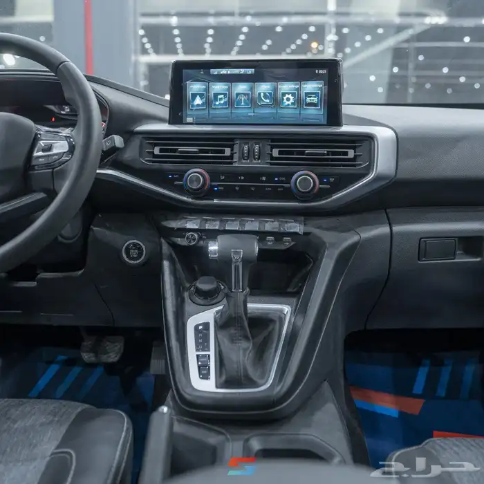 بيجو غمارتين فل كامل دبل بنزين جير أوتوماتيك 2023 12