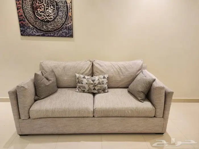 كنب نظيف جدا من ذا فاكتوري 1