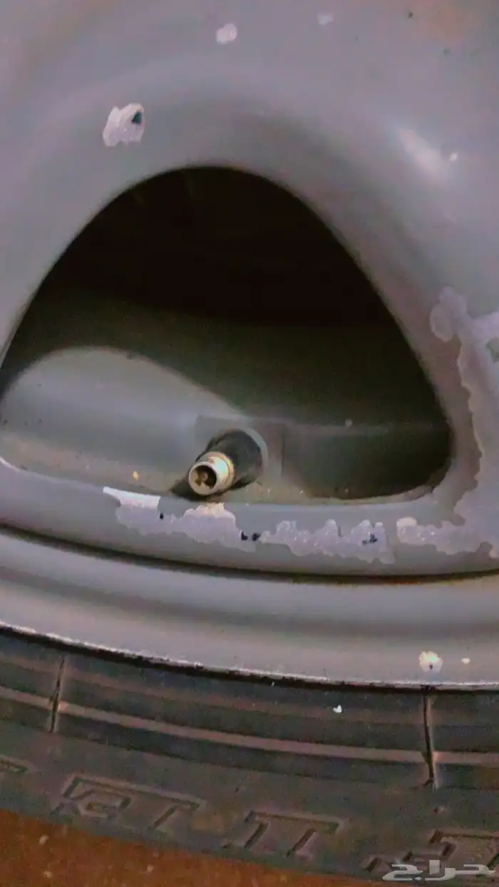 جنط واحد ديزل راكب عليه كفر دلوب نحيف شاص ولا ربع شرط 0