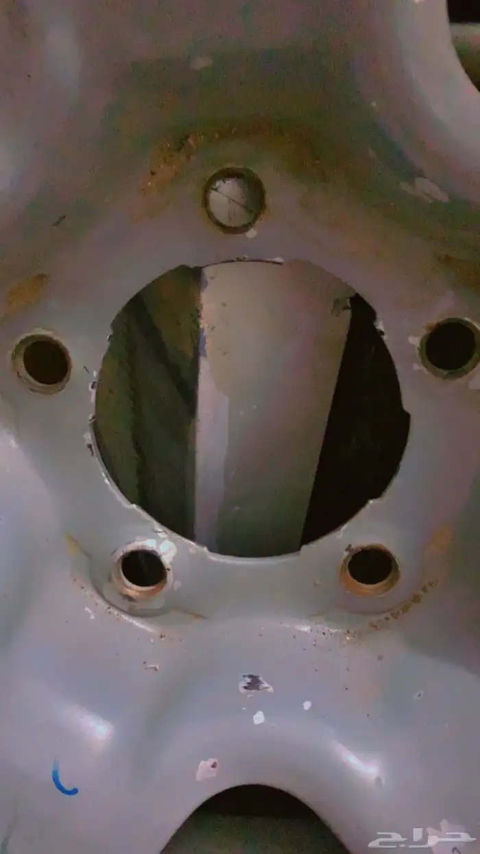 جنط واحد ديزل راكب عليه كفر دلوب نحيف شاص ولا ربع شرط 2