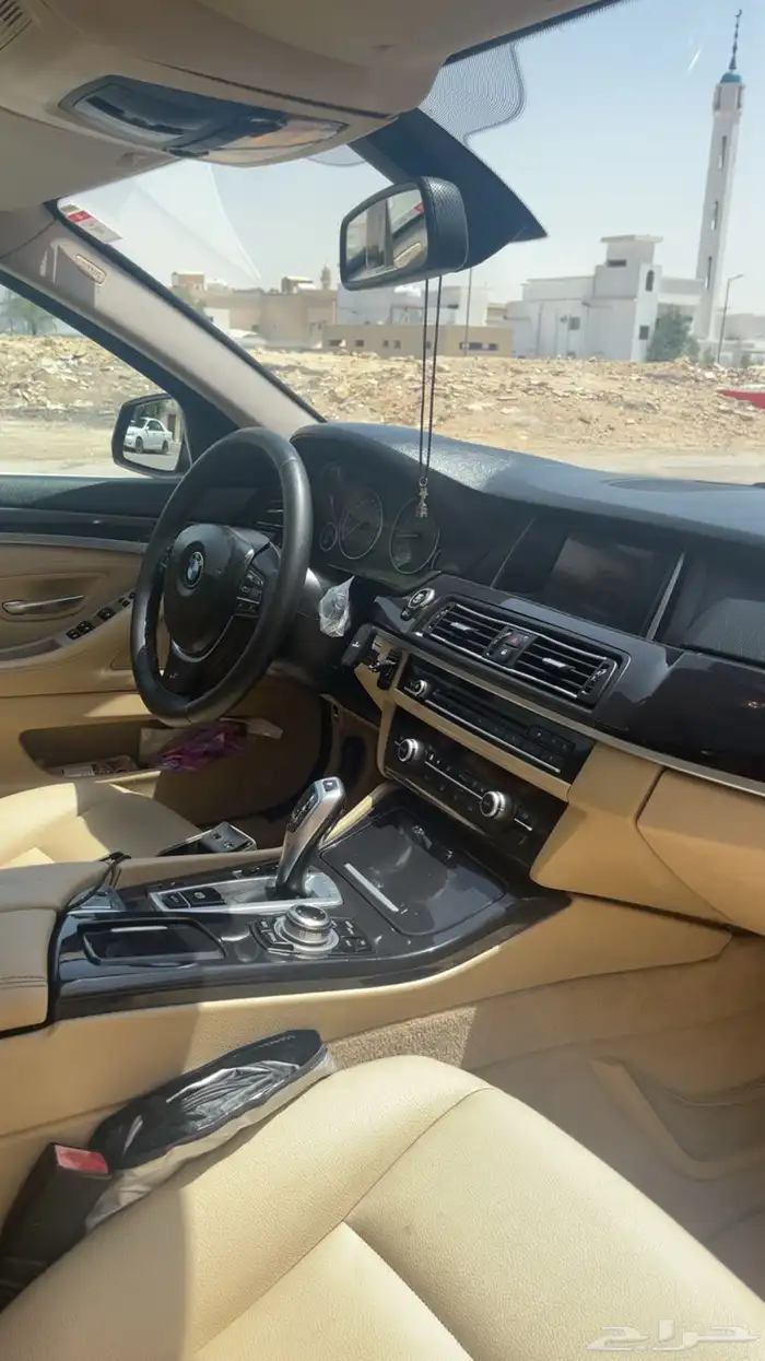 520i بي ام دبيلو موديل 2015 8
