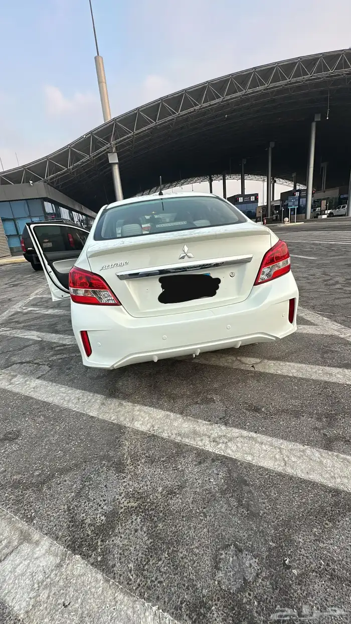سياره متسوبيشي اتراج ماشيه 130 الف كيلو متر 1