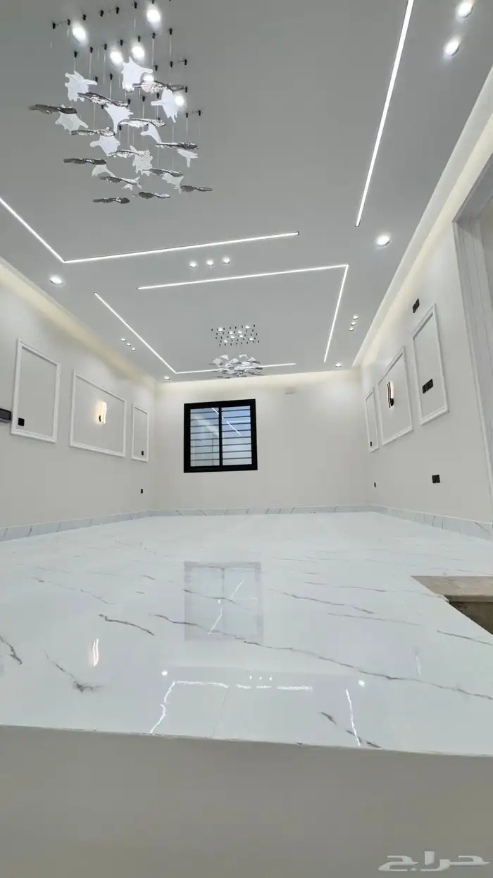 للبيع روف علوى بملحق ابها المحاله حى الزهور 16