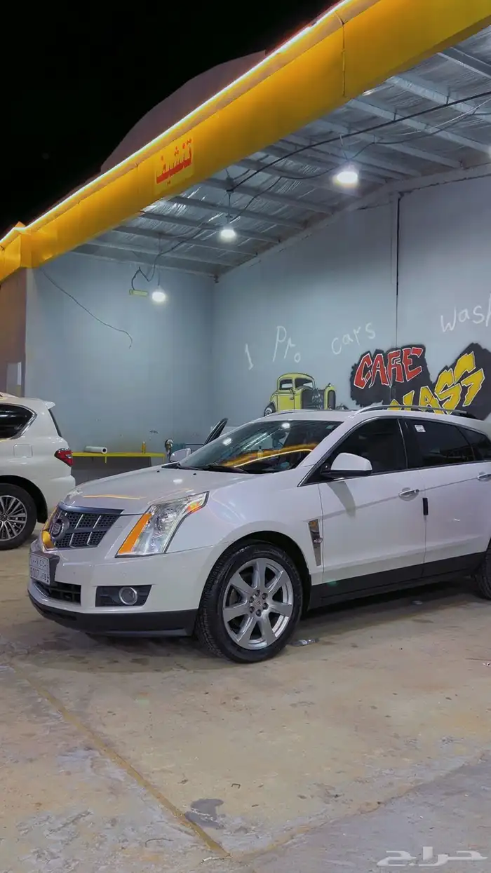 كاديلاك 2011 SRX فل كامل مخزن 52