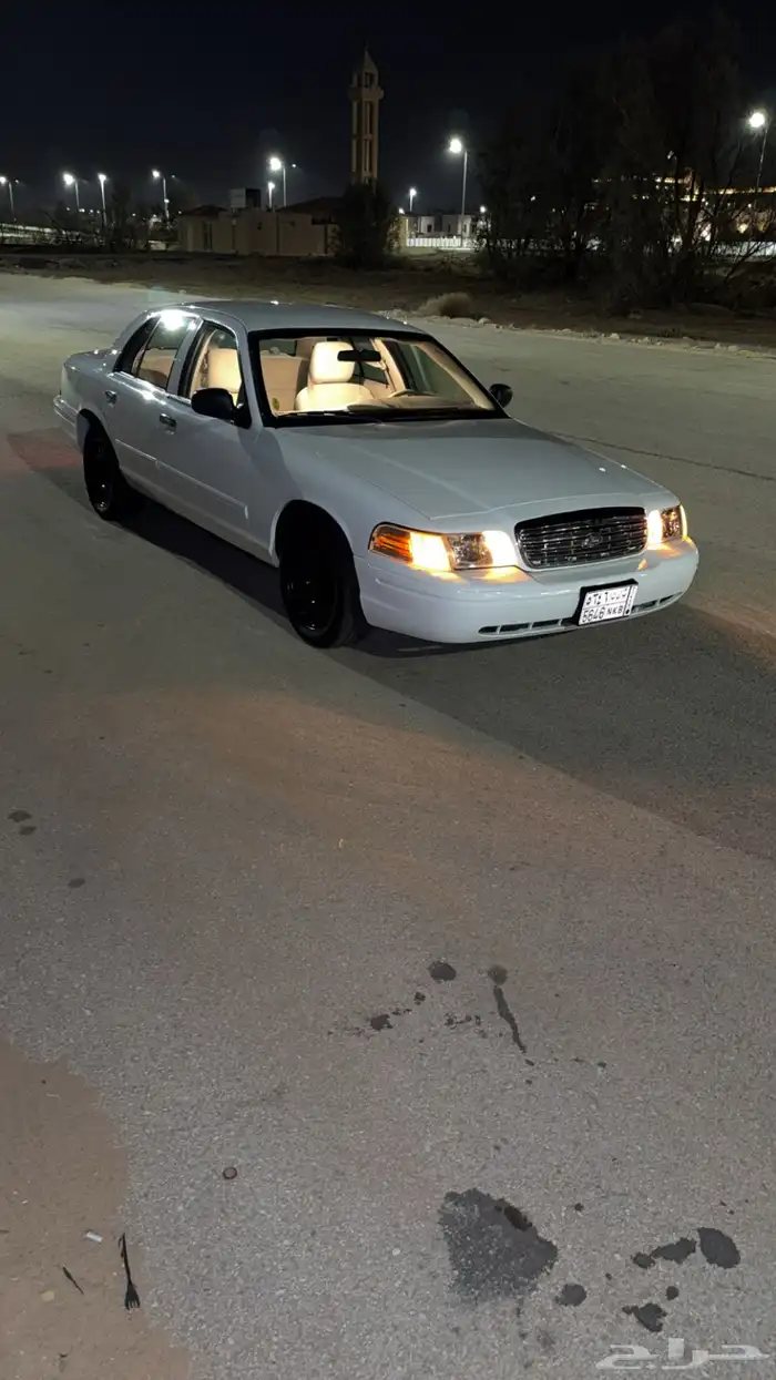 فورد 2011 بوليسي 12