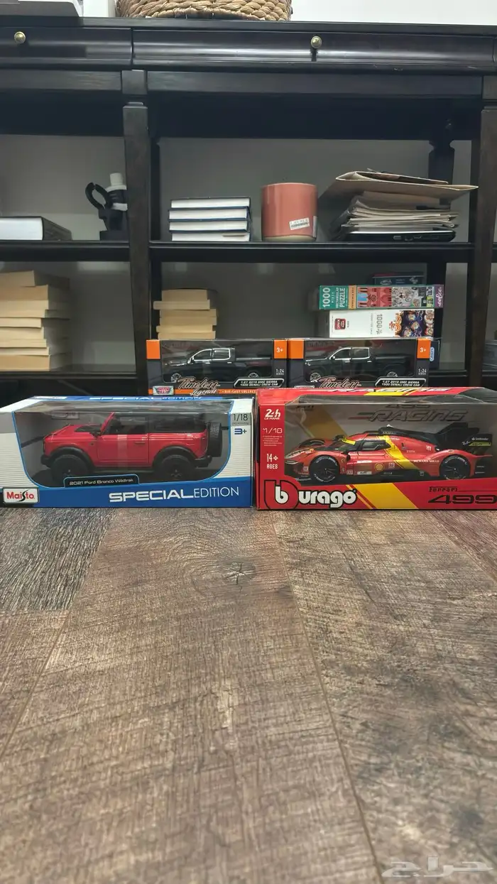 للبيع مجسمات سيارات 1 18 جديدة للبيع المستعجل 4