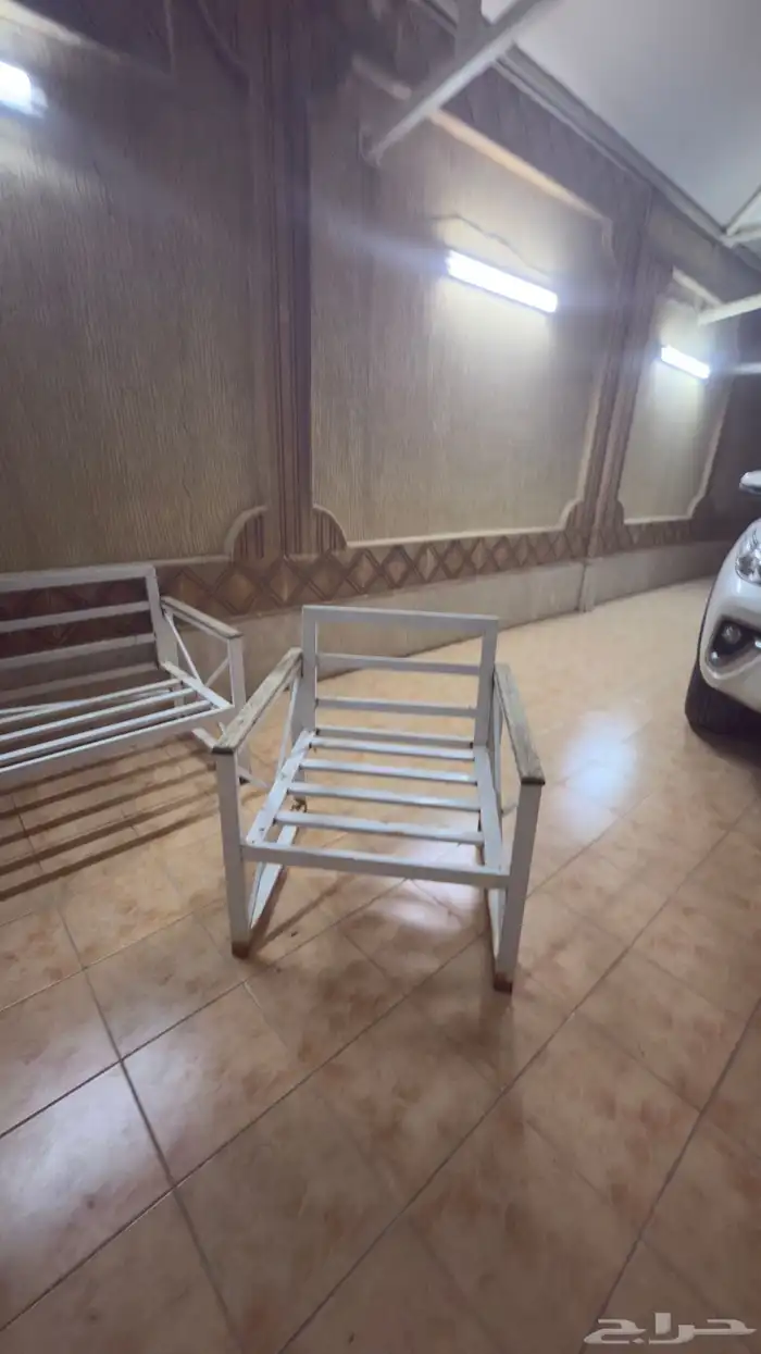 كراسي حديد 4