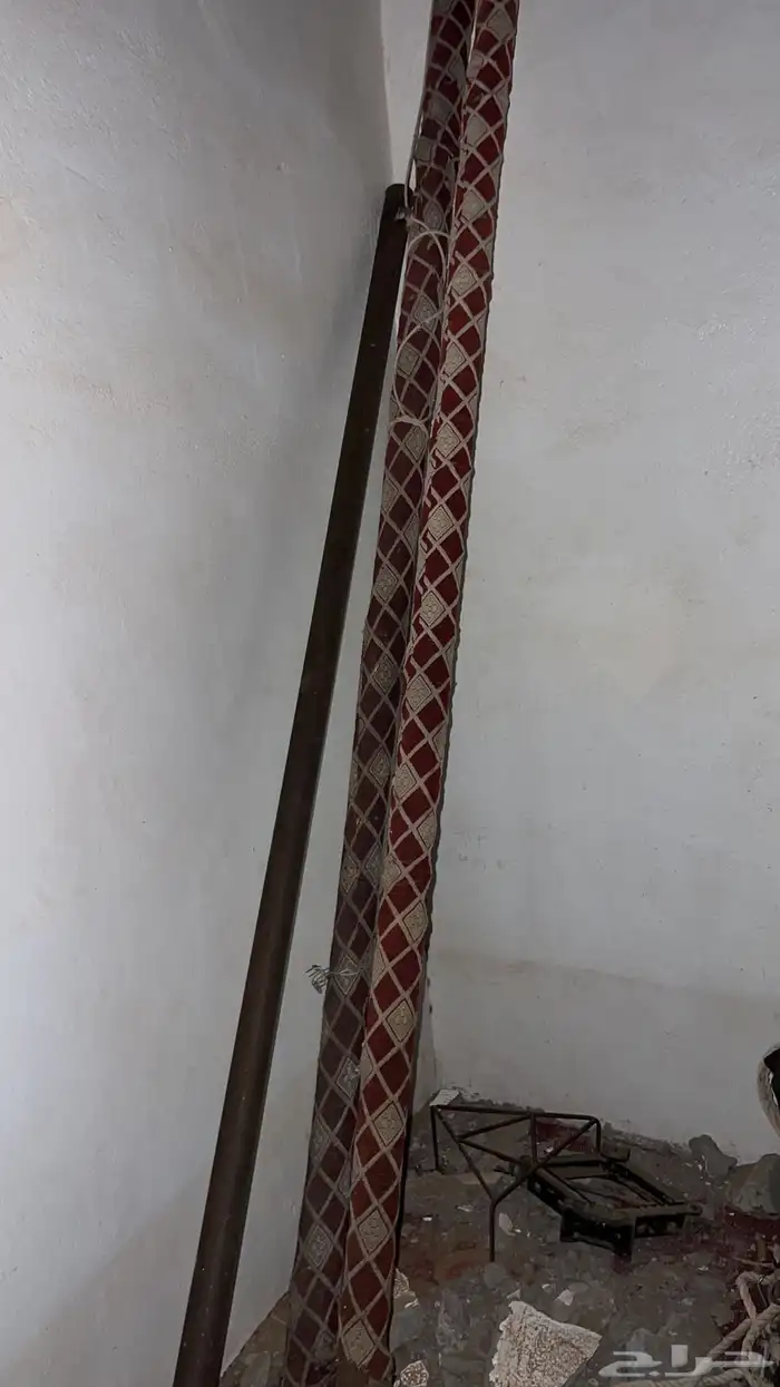 بيت  شعر عمودين  استخدام حشمة 0