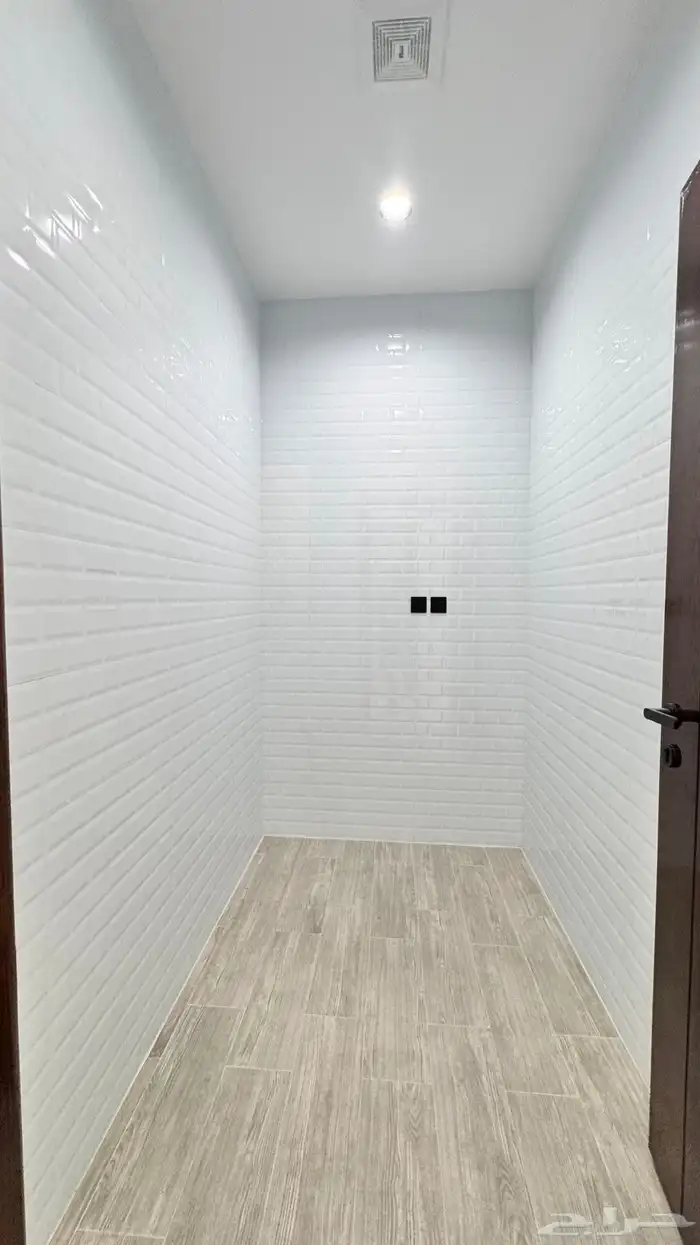 للبيع روف علوى بملحق ابها المحاله حى الزهور 10