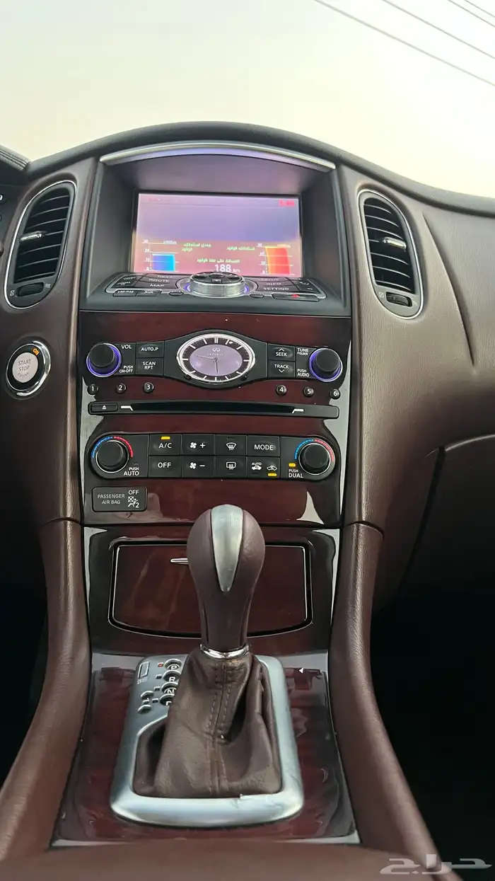انفنتي QX 2015 نظيفة عداد قليل 25