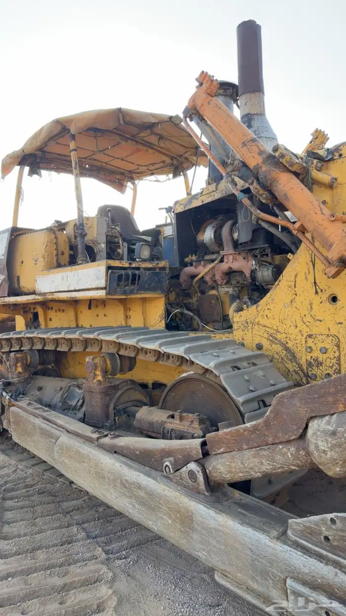 للبيع بلدوزر كوماتسو 155 خط ازرق 3