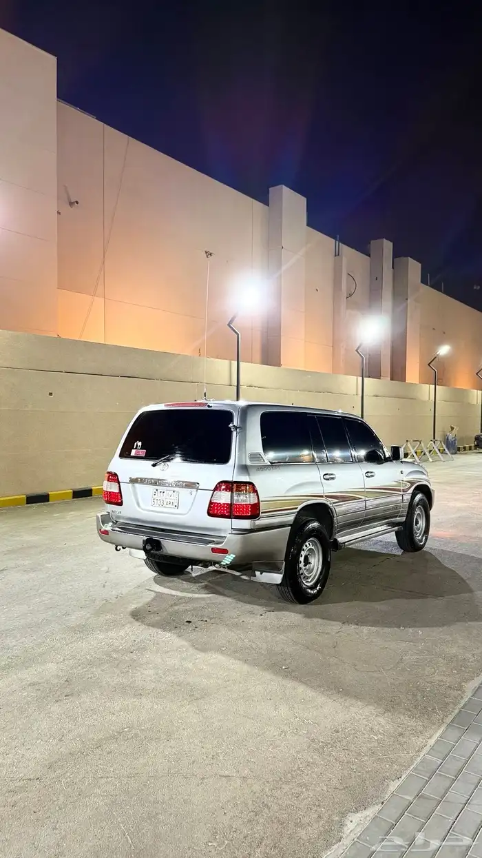 لاندكروزر جي اكس آر 2