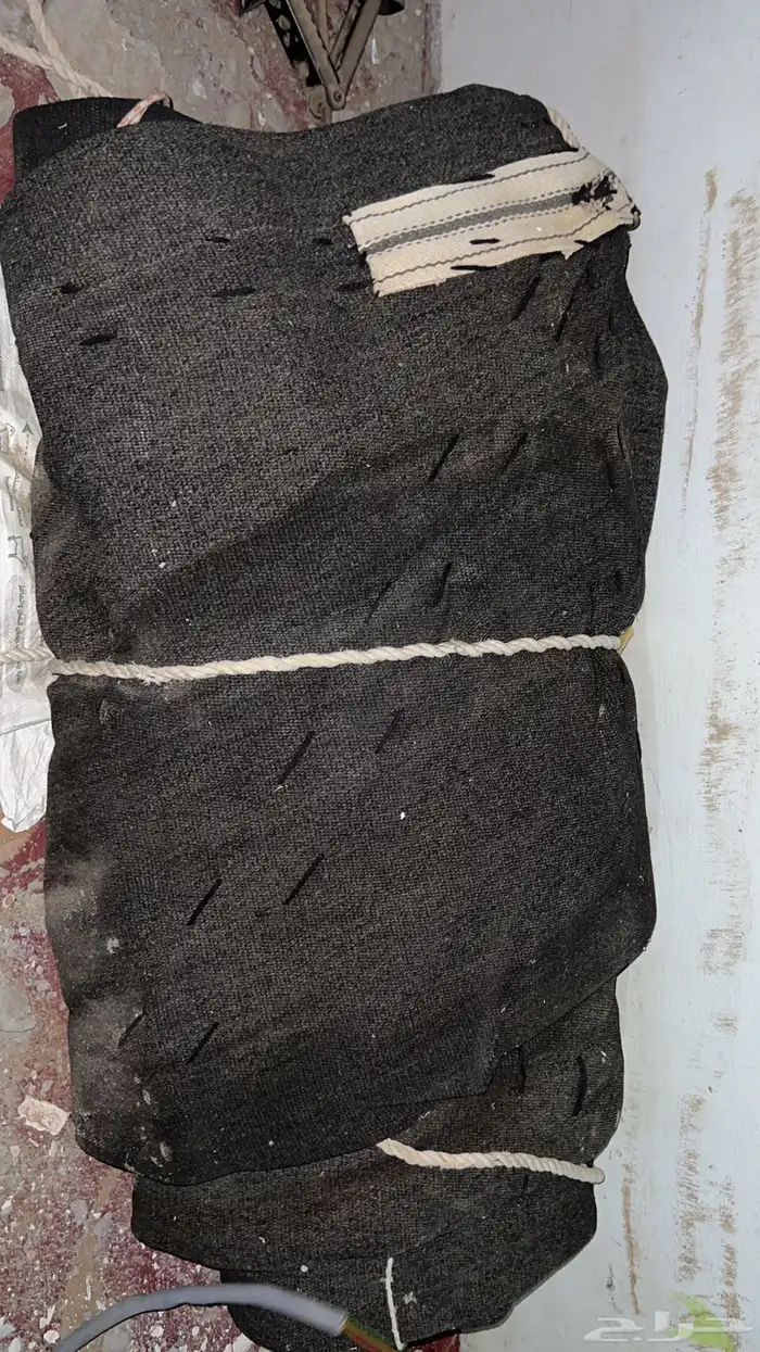 بيت  شعر عمودين  استخدام حشمة 1