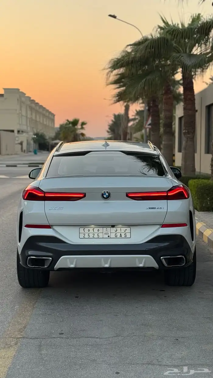 بي ام دبليو X6 شبه وكاله على الضمان وبكج صيانه مجانيه 44