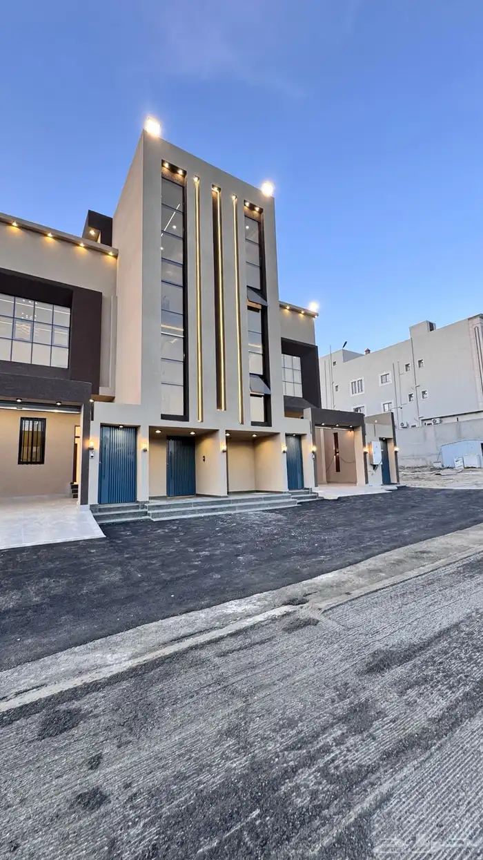 للبيع روف علوى بملحق ابها المحاله حى الزهور 1