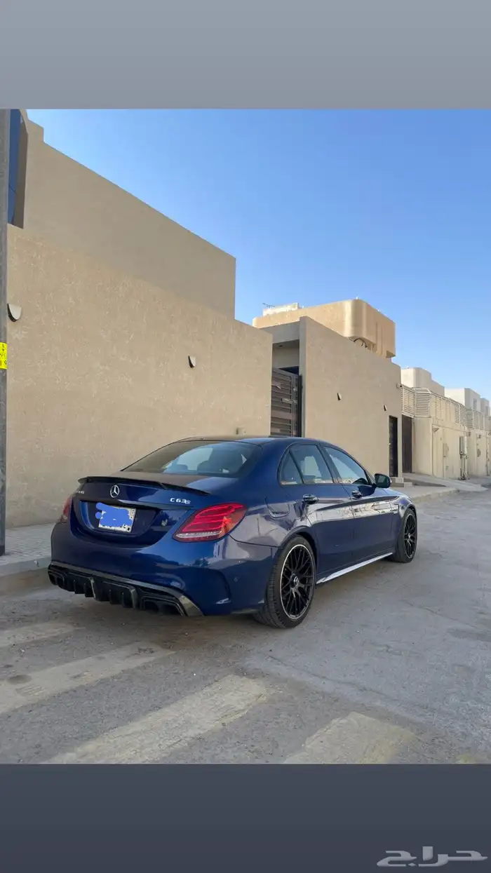 مرسيدس C63 1