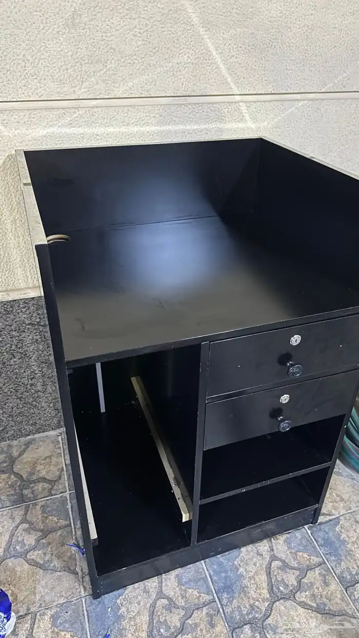 طاولات كاشير 6