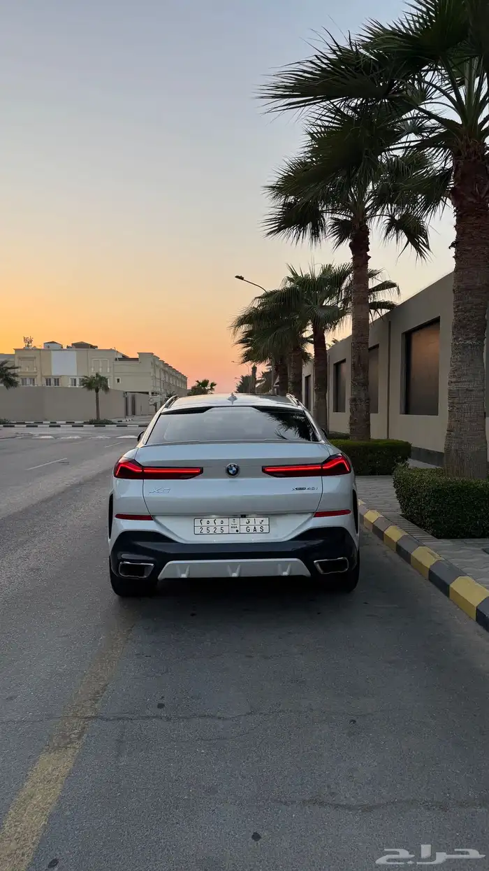 بي ام دبليو X6 شبه وكاله على الضمان وبكج صيانه مجانيه 47