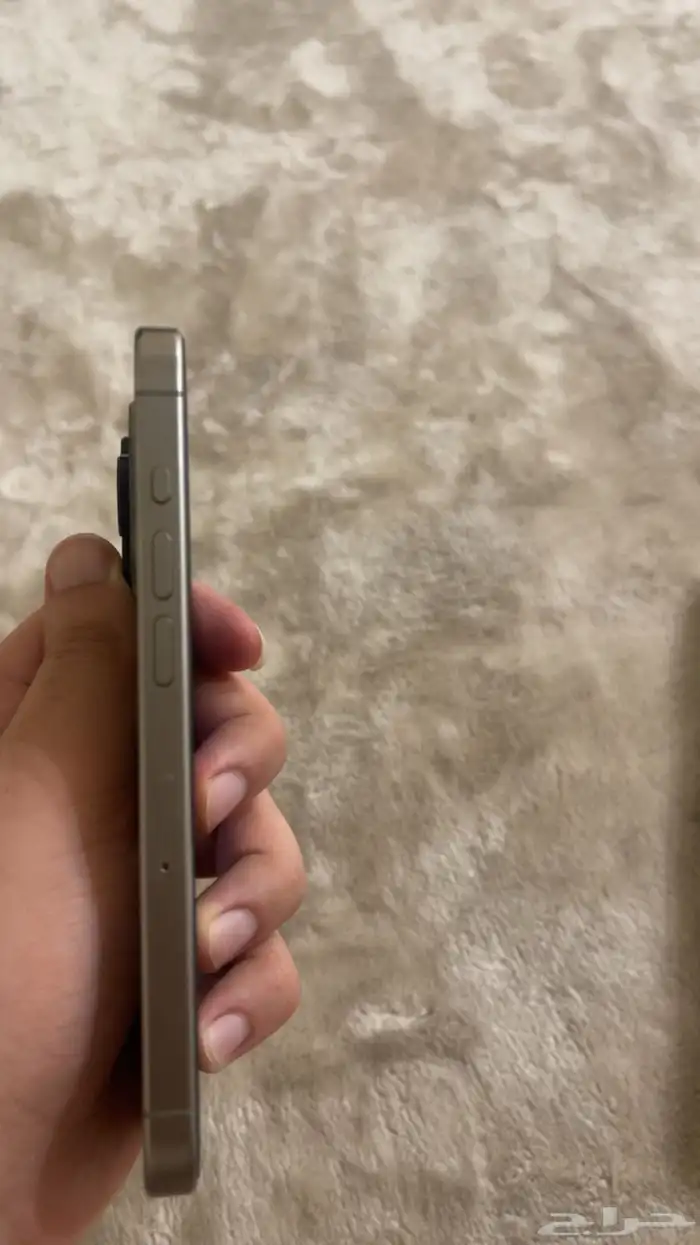 للبيع ايفون 15 برو 6