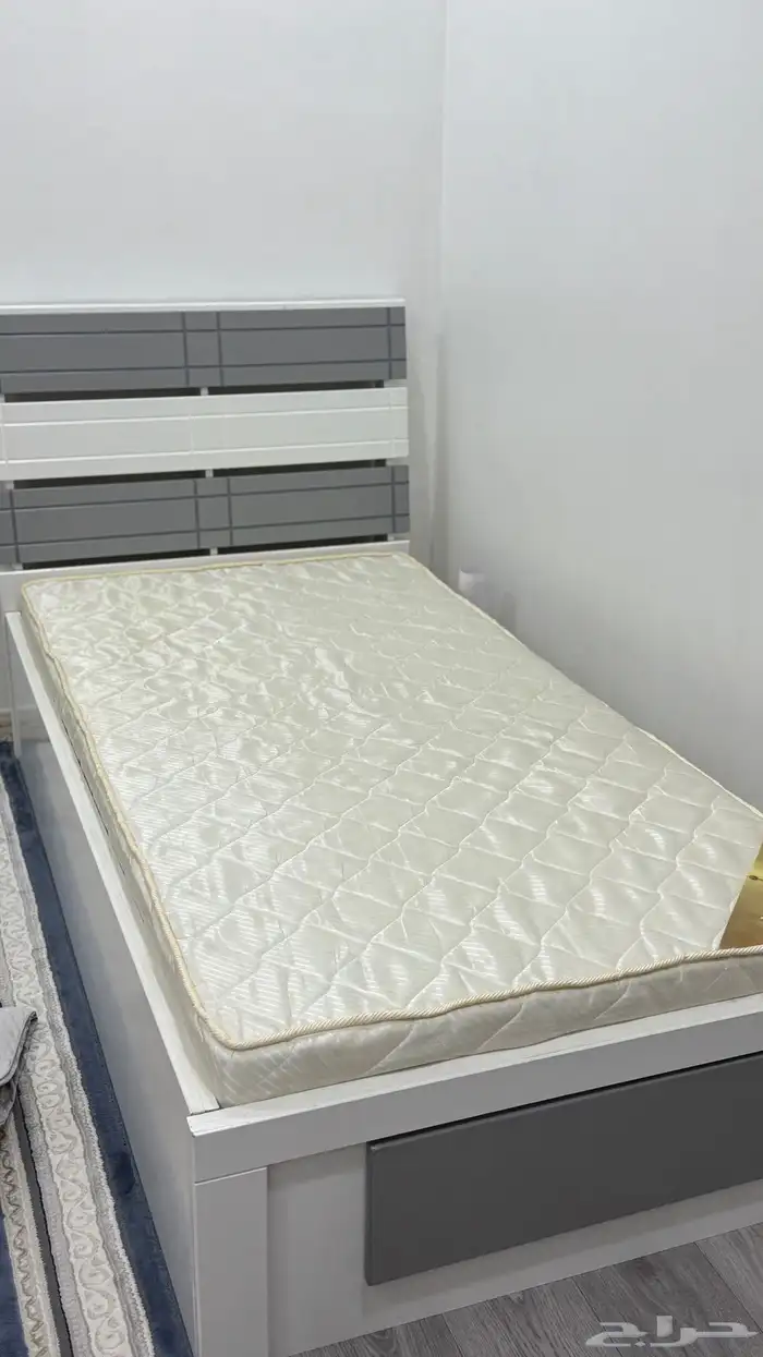 سرير نفر و نص بالمرتبه 0