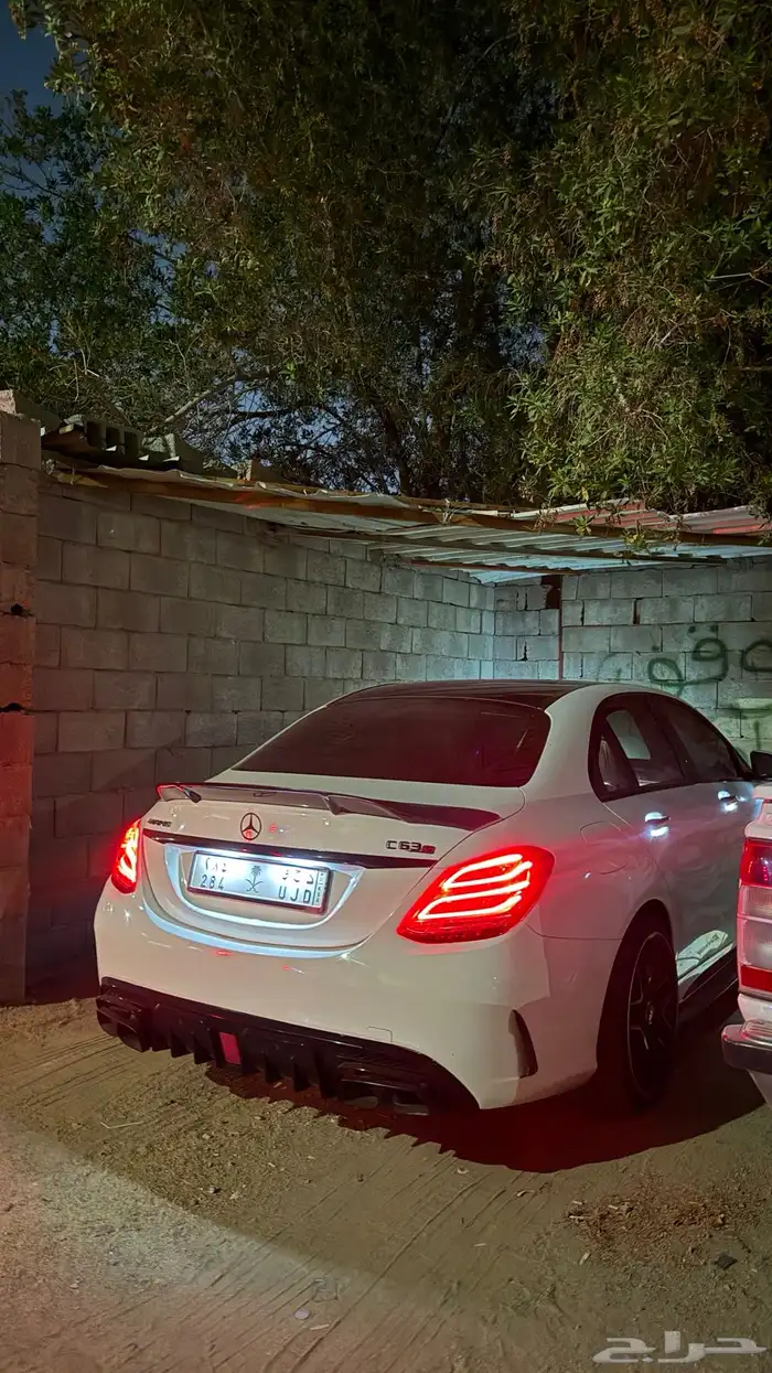 مرسيدس amg C300 فل كامل محول amg 63 مقاعد ريكارو سيت نظيفة 3
