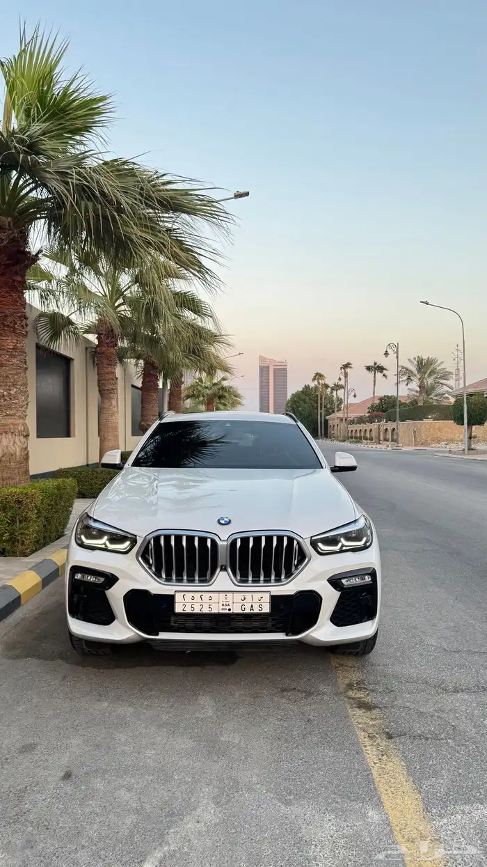 بي ام دبليو X6 شبه وكاله على الضمان وبكج صيانه مجانيه 55