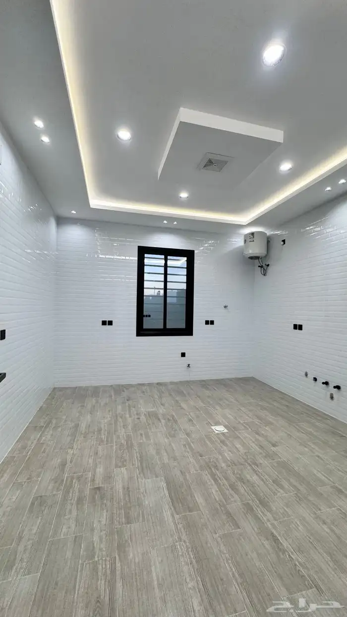 للبيع روف علوى بملحق ابها المحاله حى الزهور 9