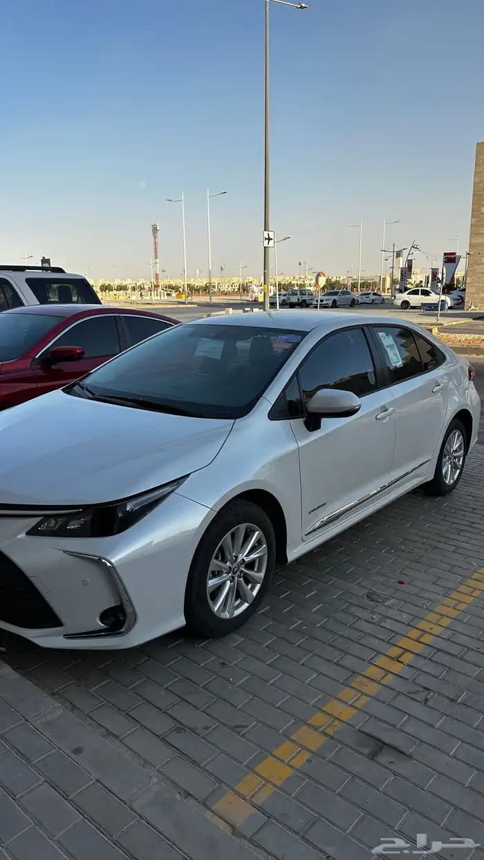 كرولا نص فل مخزن ماشي 15 الف 2024 0