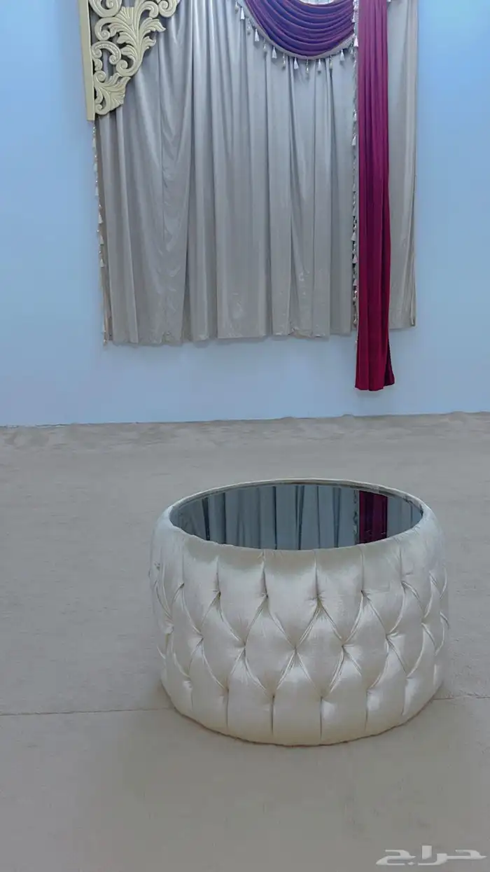 طاولات ومدخل للبيع وستاير وطاوله 4