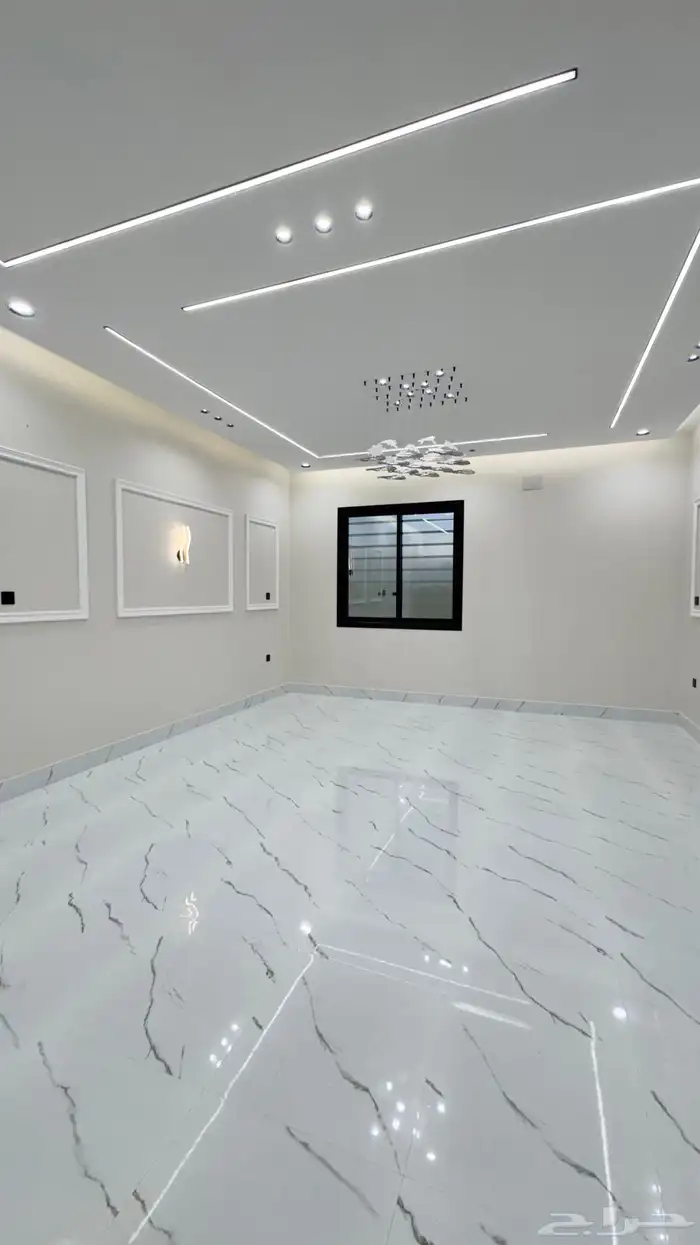 للبيع روف علوى بملحق ابها المحاله حى الزهور 21