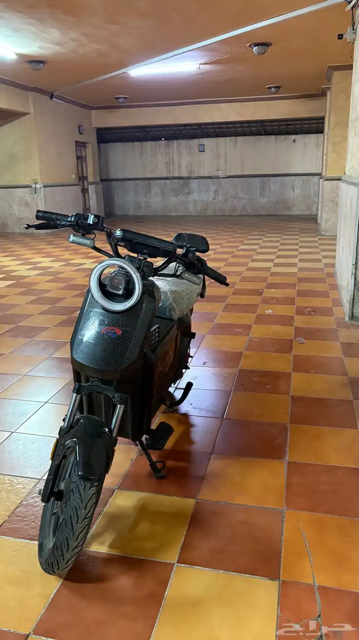 اسكوتر كهربائي 1