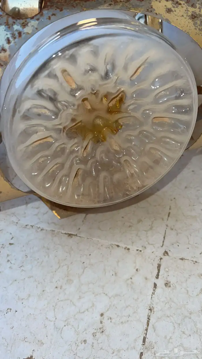 لمبات قديمة 1