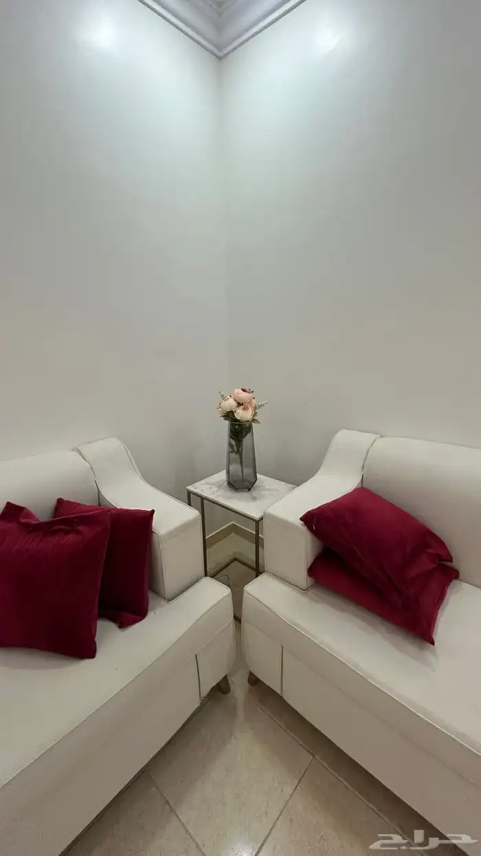 كنب مجلس 7 في 5 متكامل ونضيف جدا 3