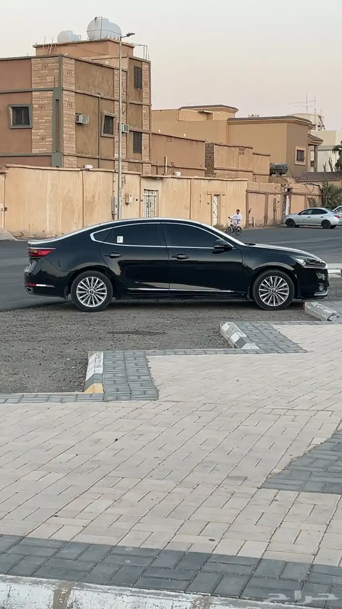 للبيع كادينزا 2017 ستاندر اسود 2