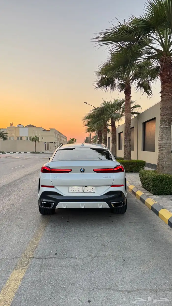 بي ام دبليو X6 شبه وكاله على الضمان وبكج صيانه مجانيه 46