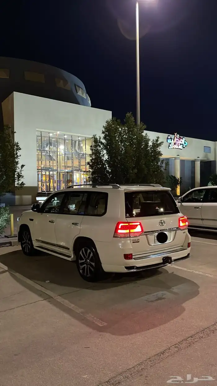 للبيع لاندكروزر 2018 G-xr 4