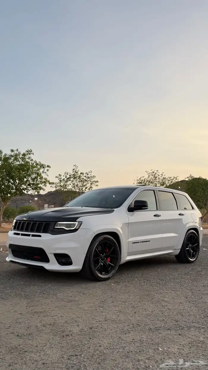 جراند شيروكي SRT 1