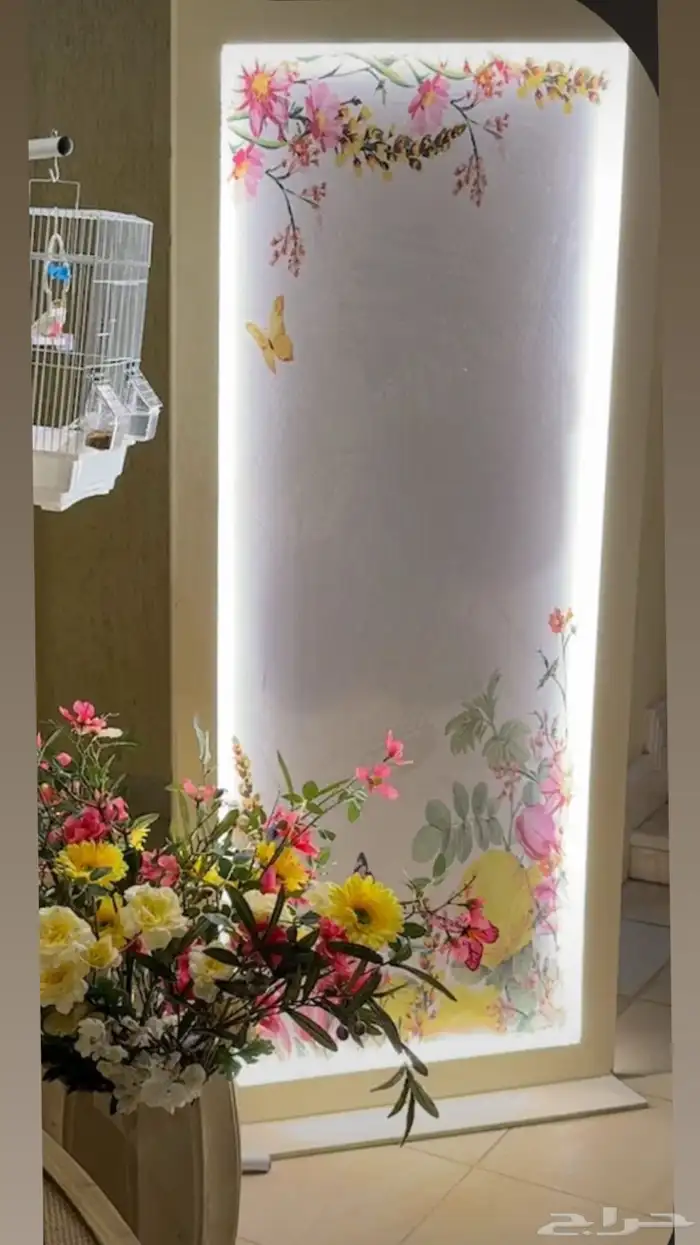 لوحة استقبال خشب مع ليد يمكت تغير الورق 0