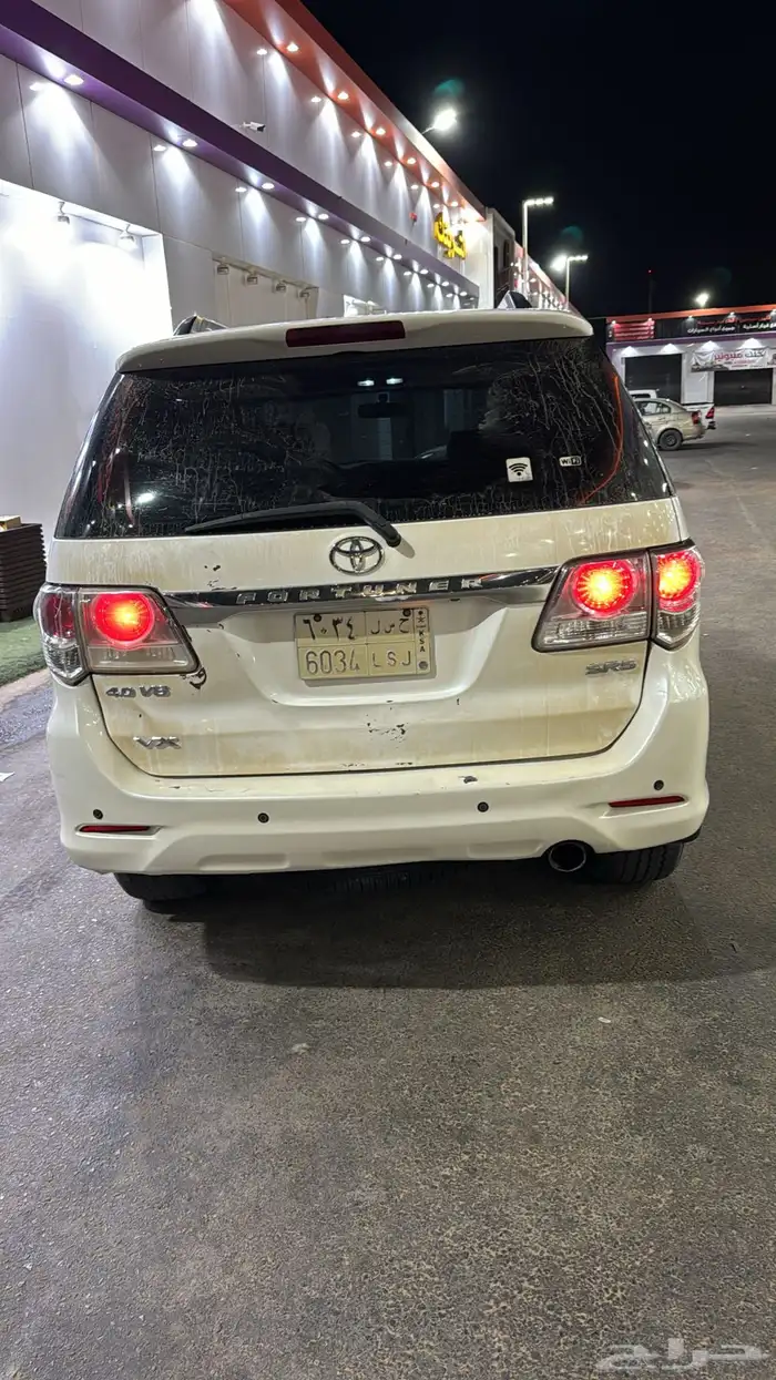 فور شنر موديل 2014 نظيف محركات ومكينه وقير وبودي شرط 6سرندل 12