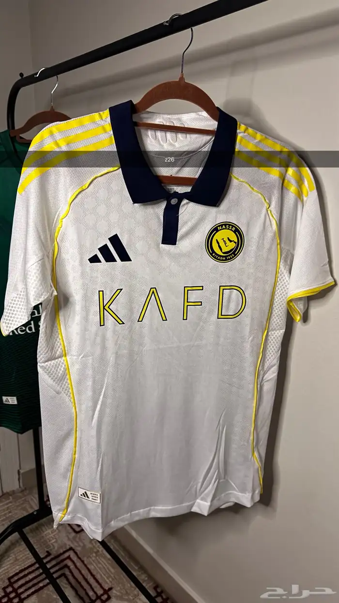 متجر تيشرتات كرة قدم 3