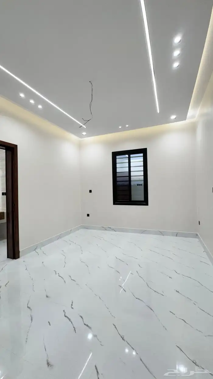 للبيع روف علوى بملحق ابها المحاله حى الزهور 6