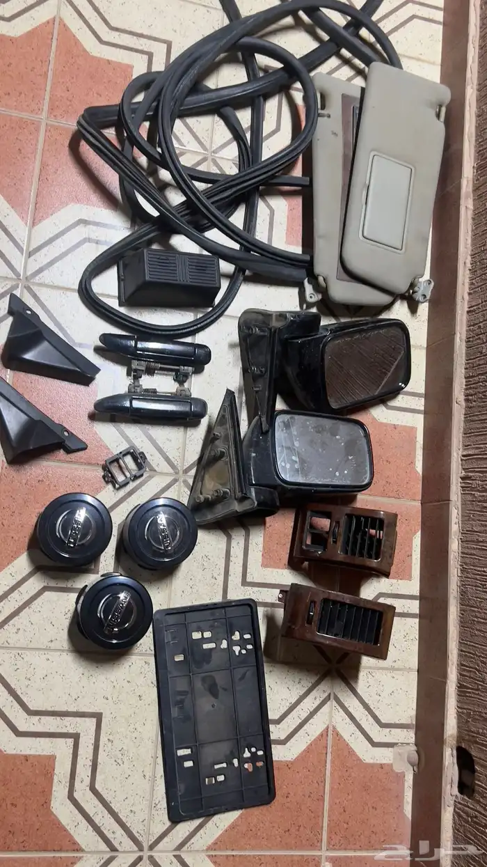 قطع باترول فتك مرايات و مسكات وربل وبلاستيكات مستعمل 4