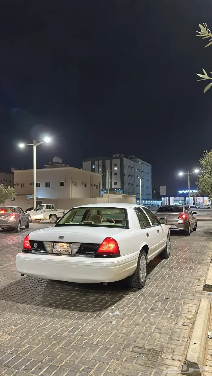 فورد بوليسي مخزن 2