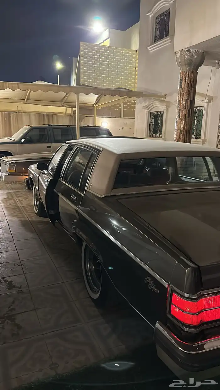 للبيع بيوك 1983 11