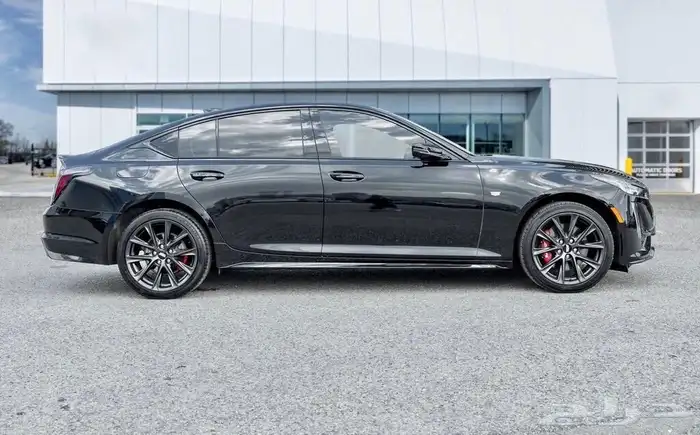 للبيع كدلك CT5 موديل 2023 - AWD وارد كندا 0