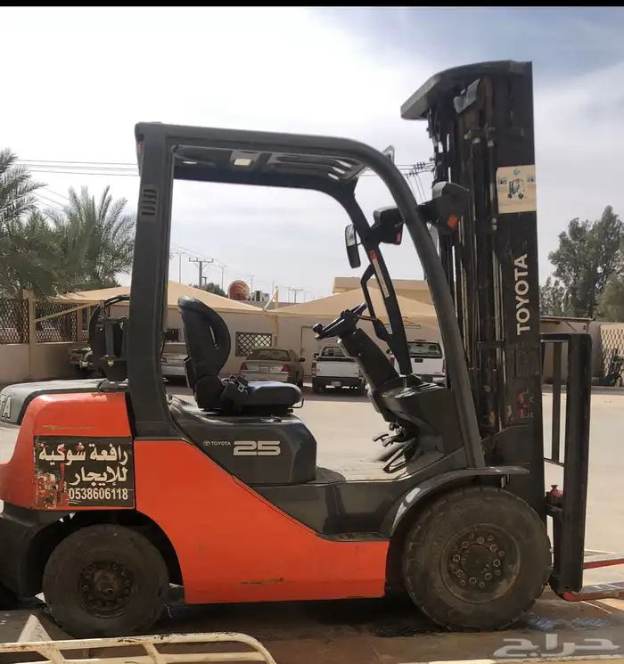 فور كلفت Forklift للايجار رافعه شوكيه 3