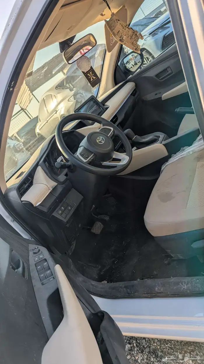 يارس 2024 مصدوم تشليح قطع غيار 6