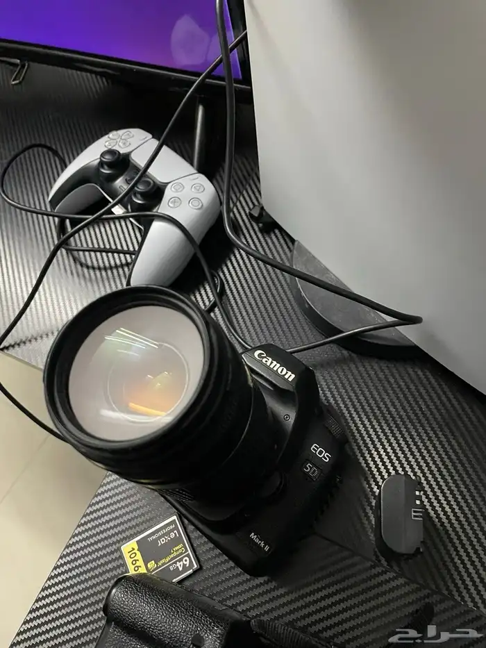 كاميرا كانون 5D   عدسة احترافية 1